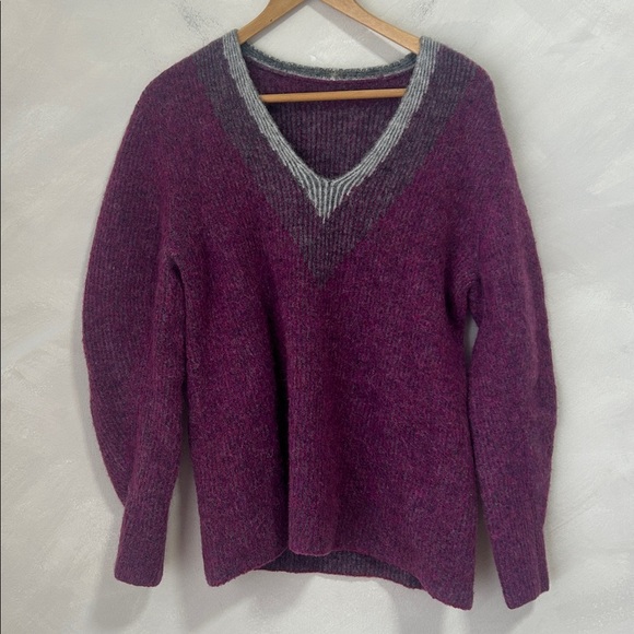 Rag & Bone fuschia v neck alpaca sweater - Picture 4 of 7